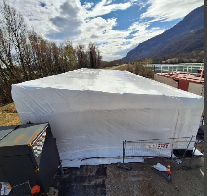 Echafaudage parapluie type abris de sablage – peinture / CNR – CHAUTAGNE (01)