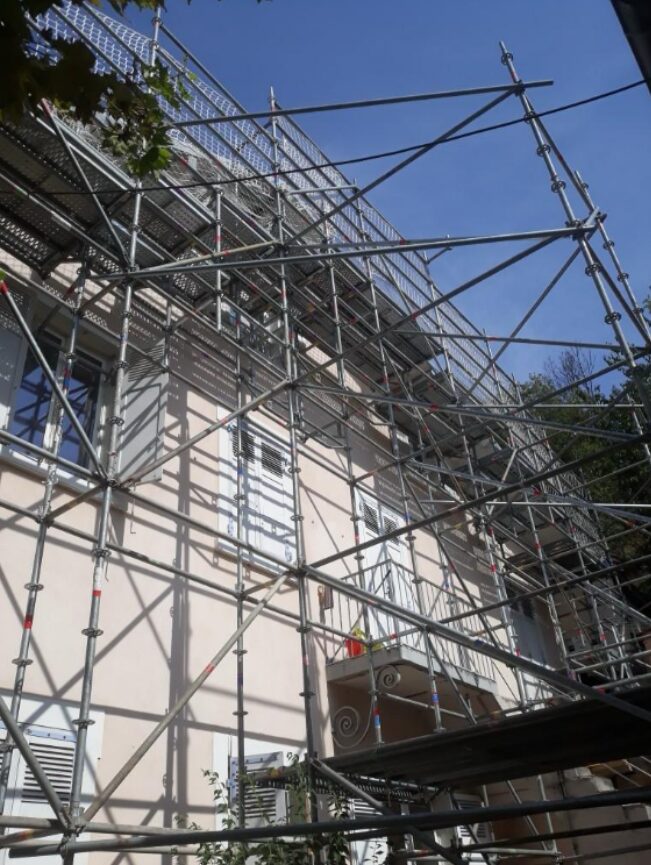 Echafaudage de protection couvreur / Caluire et Cuire (69)